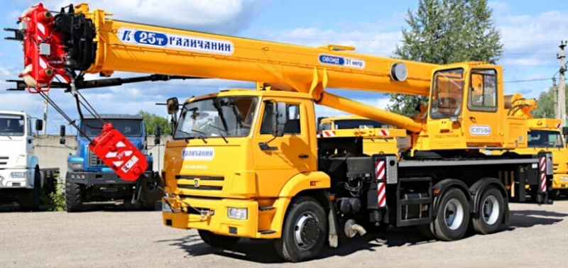 КС-55713-1В-4 Автомобильный кран